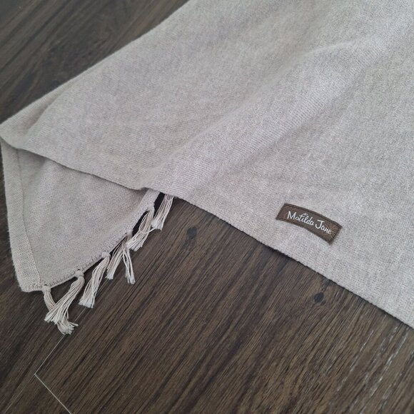 💙 Matilda Jane Tan Asymmetrical Fringe Western Cozy Mid Thickness Wrap Shawl Ca - Picture 8 of 9